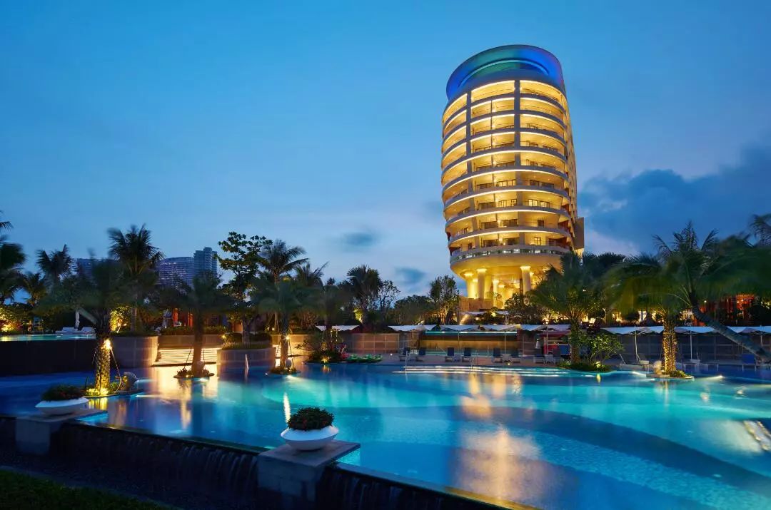 这才是真正意义上的豪华邮轮,号称全球顶级豪华邮轮