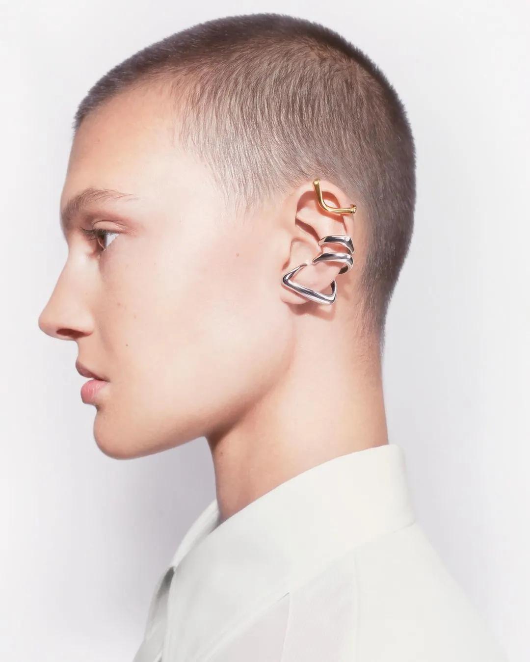 香奈儿珠宝首饰双clogo,香奈儿logo的首饰