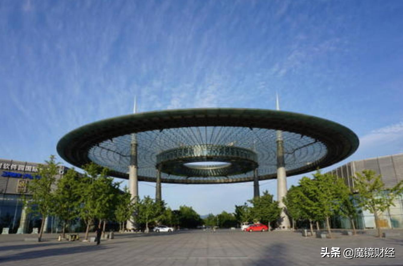 姣旂壒鐢靛奖澶╁爞,姣旂壒澶╁爞