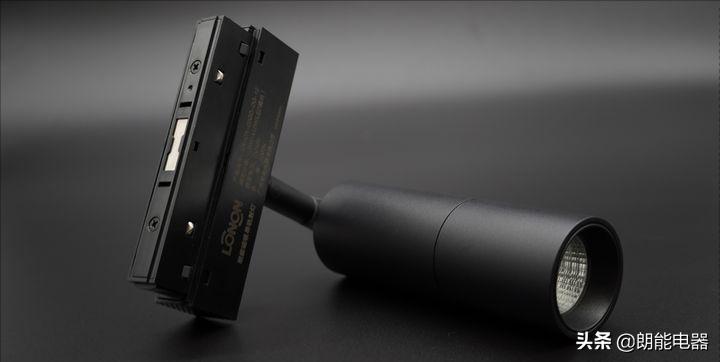 家里装无主灯效果怎么不好呢,小卧室有必要做无主灯吗