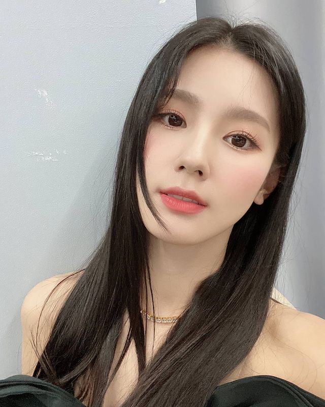 怎么不接假睫毛但让睫毛变浓好看,不用接假睫毛