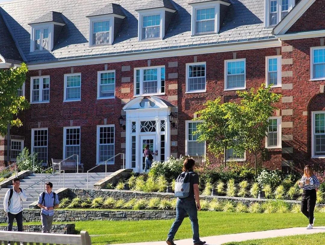 美国留学工资高的大学排名,就业率高的美国大学