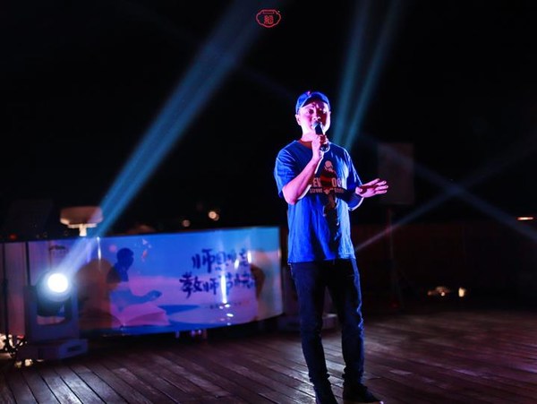 桐庐夜游富春山居景区,桐庐富春江夜游和白天游