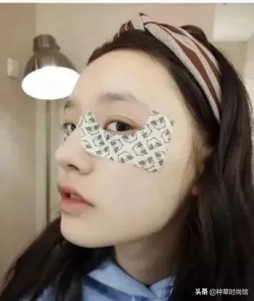 浣犵殑鐪奸湝鏄孩姒滃悧,浣犵殑鐪艰啘鏄笉鏄创閿欎簡