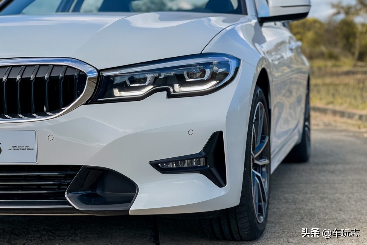 2021款宝马318i运动版：低配版并没有降低豪华身价