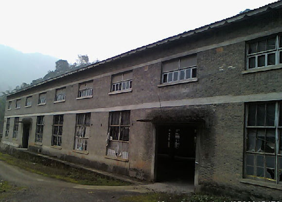 四川大山发现百年古建筑何人所建,四川深山神秘建筑