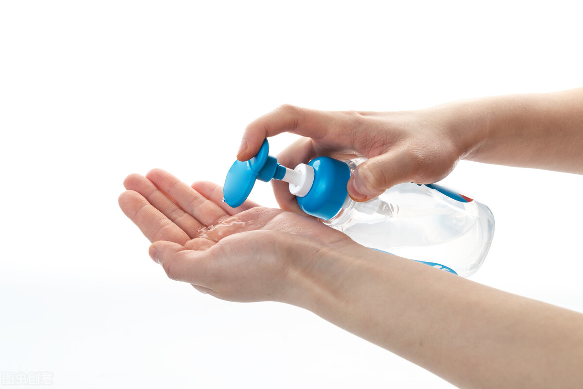 怎样才能洗干净衣服上的油污,衣服上有油污怎么洗才能洗干净