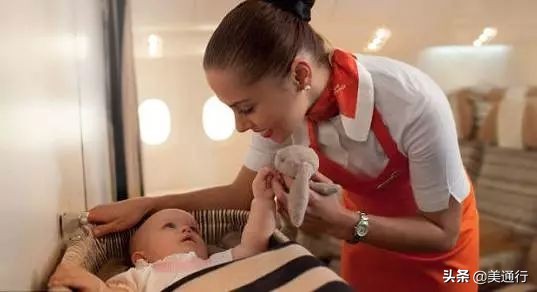 坐飞机有什么免费福利,坐飞机有哪些免费的福利