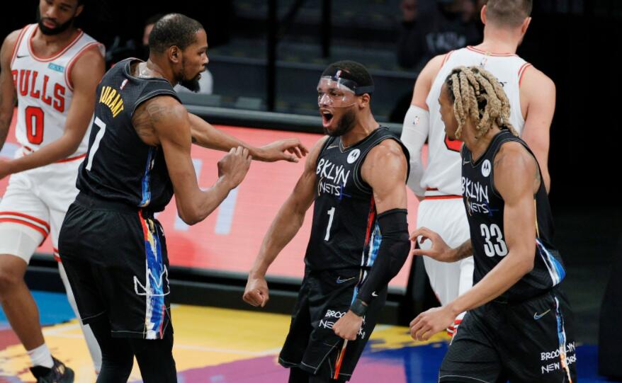 哈登单核绝杀勇士完整视频,哈登再现四分卫式长传