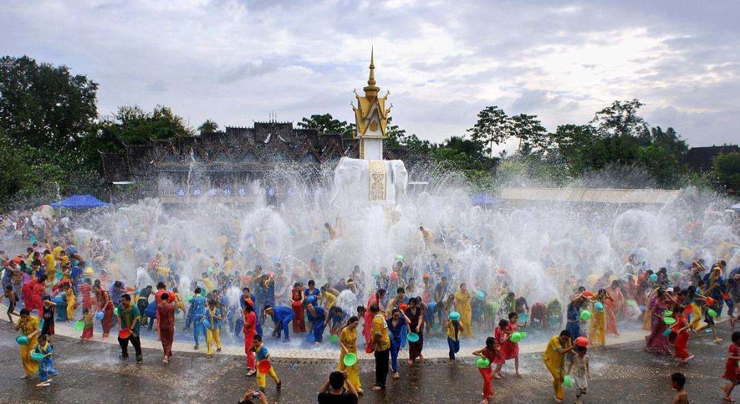 4月第3期素质教育课程:泼水节及民俗、少数民族及篮球明星