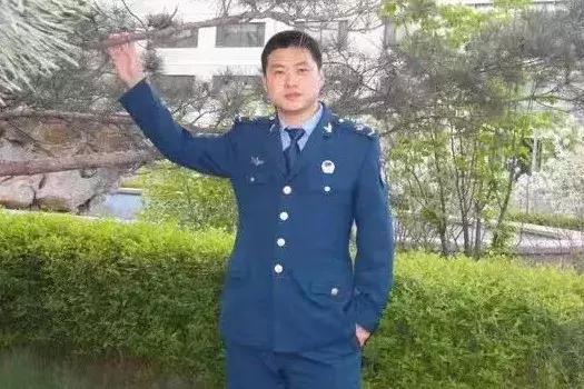 致敬每一位奋斗的老兵,致敬各个战场的每一位战友