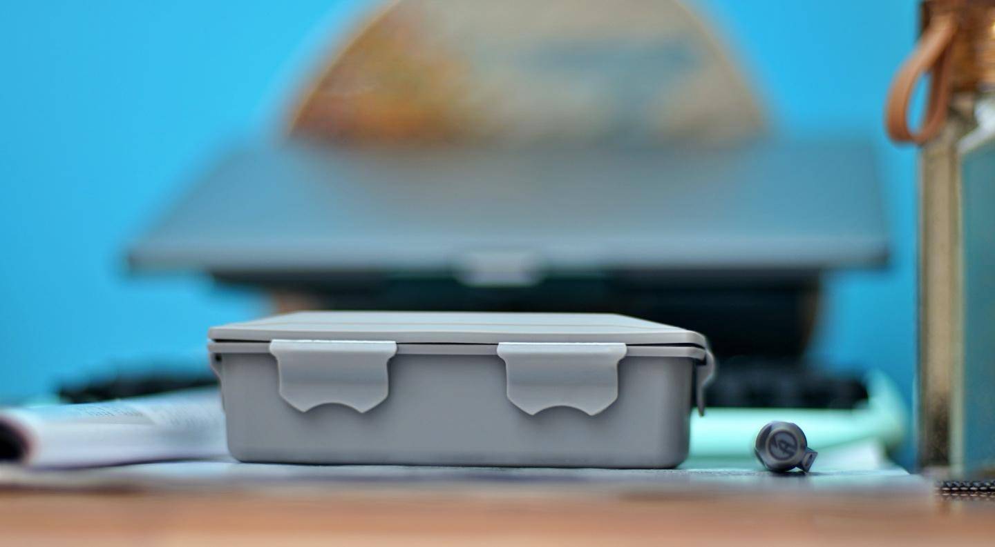 有锋度有颜值：斐戈FEGVE壁纸刀《商》上手体验