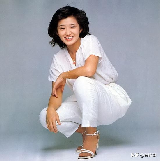 日本昭和时代十大女明星,日本十大女神级女星昭和