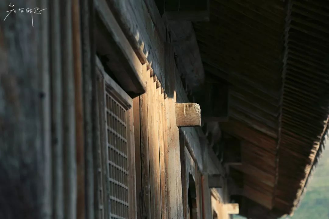 藏在深山里的故宫,青海最古老的藏传寺院