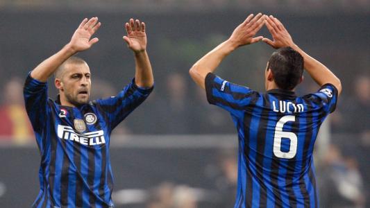 足坛现在哪一支球队后防线最差,足球历史上最强后防线