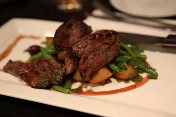 澳洲都有什么美食，你吃过袋鼠肉吗？