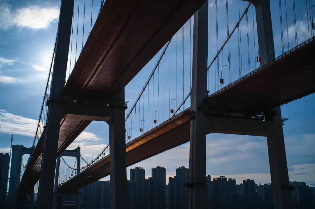 50mmf1.4全画幅镜头推荐,50mmf1.4镜头有几代