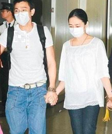 放弃豪门生活，为刘德华默默付出23年青春，朱丽倩有多能忍？