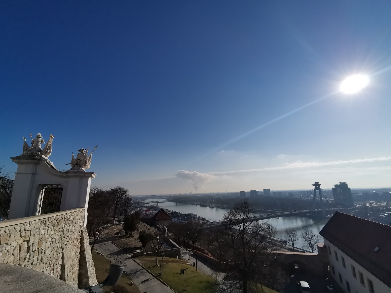 中欧旅游攻略多瑙河,中欧览秀城美食