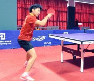 毁气质的高低肩,2招变成天生“衣架子”,练它