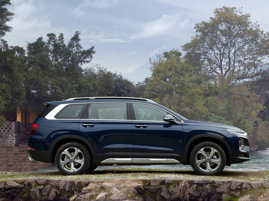 第四代胜达优惠8万,2023款现代胜达旅行家与汉兰达