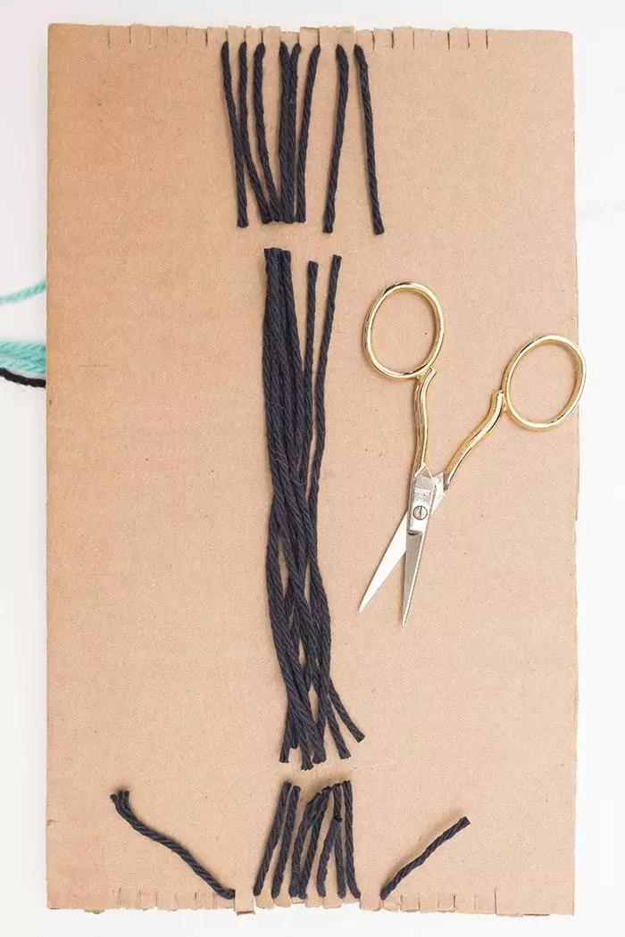 毛线装饰编织教程全过程,毛线编织小饰品简单入门教程