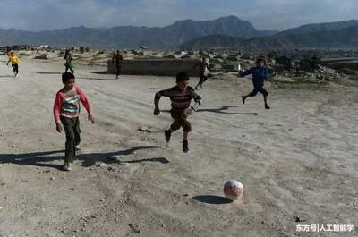 战争叙利亚,叙利亚足球的进攻