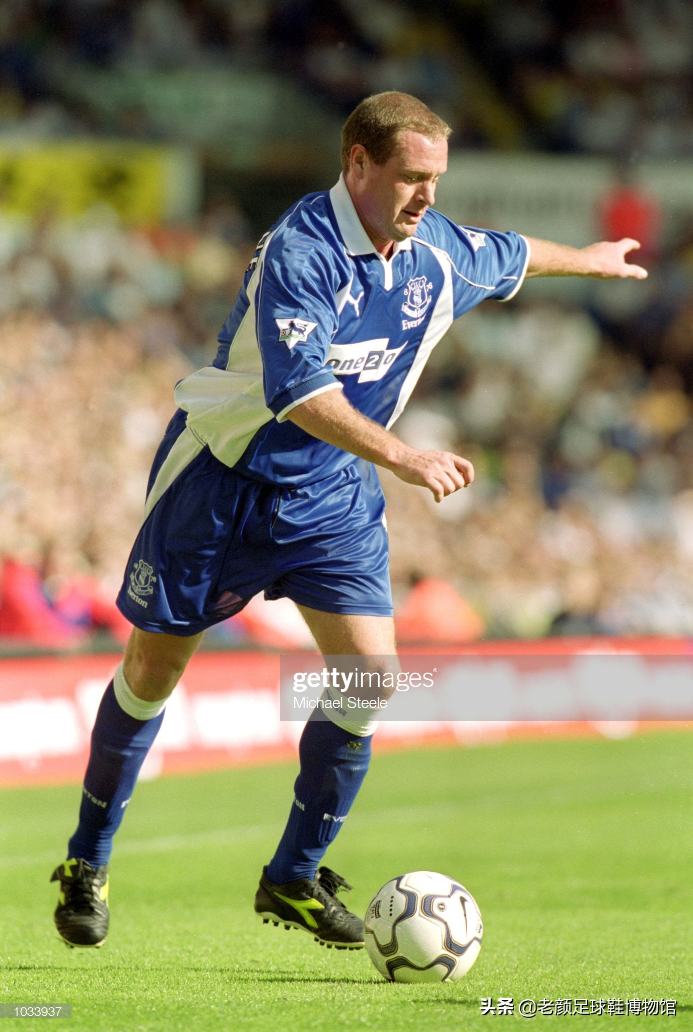 破产酒鬼的球鞋拍卖值6万，加图索的恩人名字成为香港路名