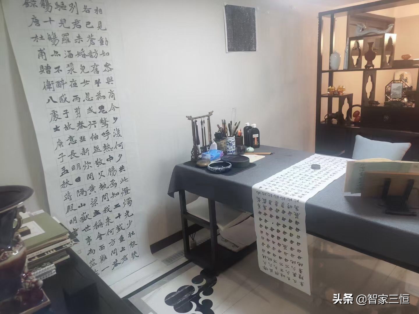 别墅地下室回潮翻新,别墅地下室潮湿发霉原因