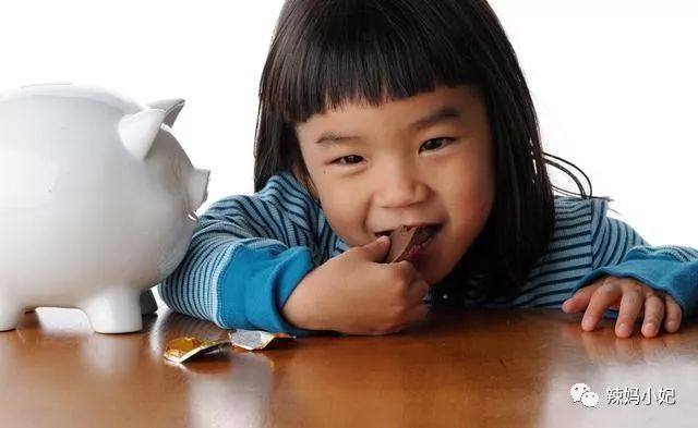 12岁女孩长胡须应少吃什么,女孩儿经常吃什么食物容易长胡子