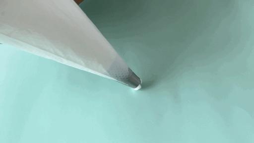 动物奶油裱花基础知识和手法,巧克力蛋糕裱花基础手法