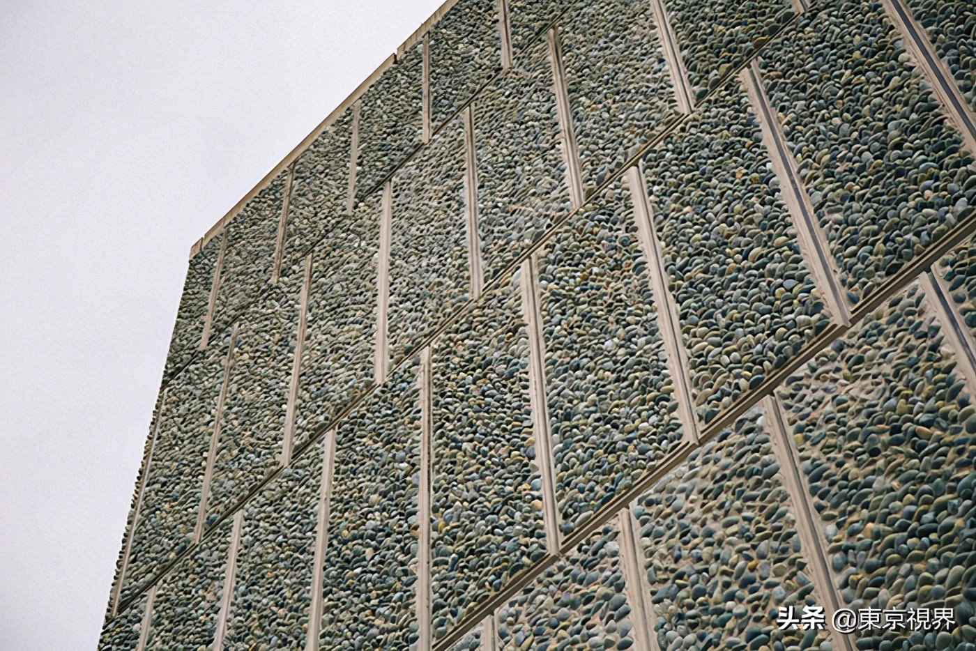 东京建筑物语：城市的美貌靠建筑来装点