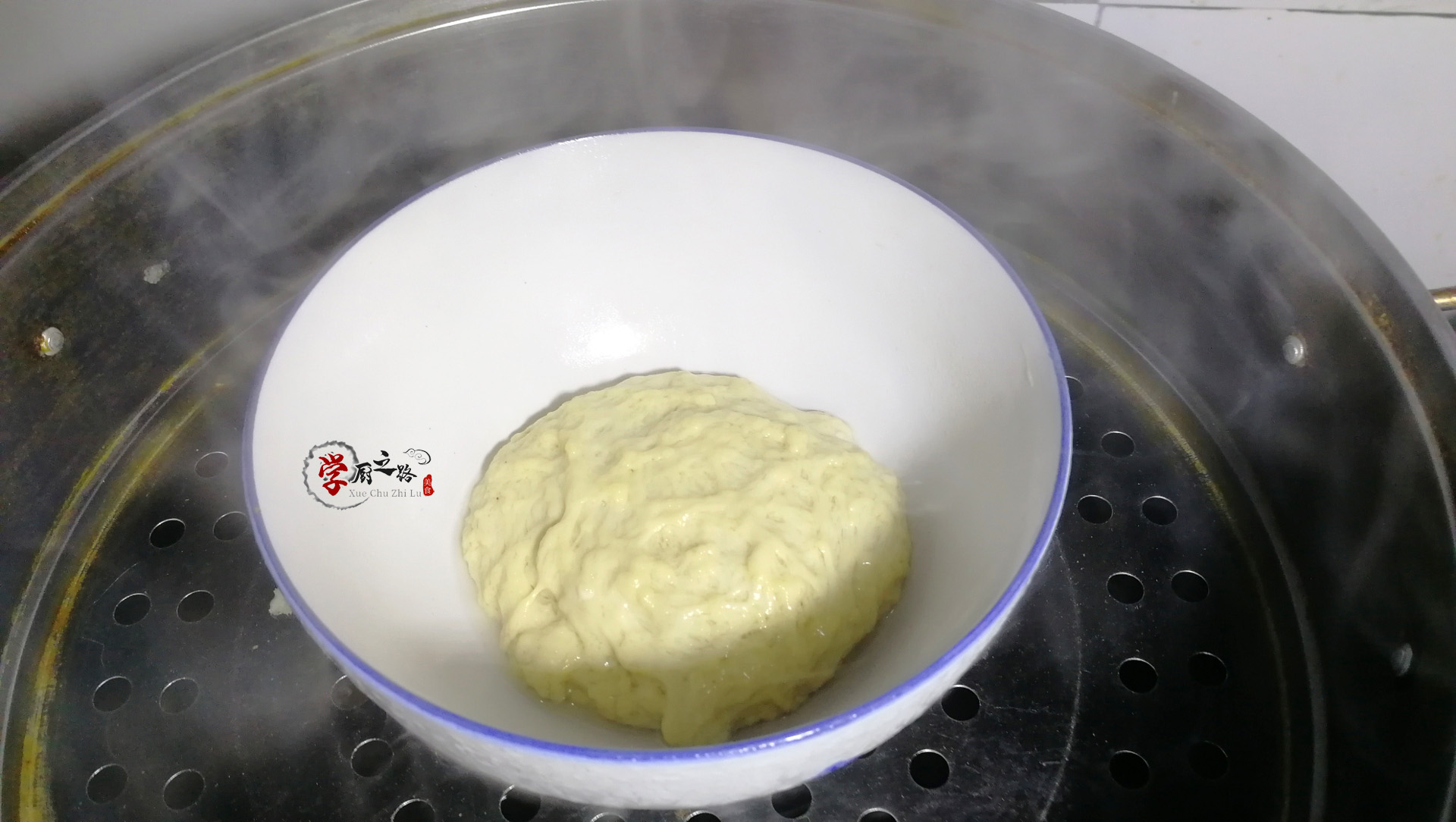 凉皮裂开不起大泡怎么回事,凉皮发硬断裂