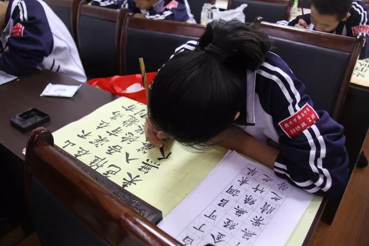 文明在我心中绘画五年级,德州五中校园文化节