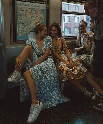 好看穿起来最舒服运动鞋,秋冬休闲运动鞋推荐高级感