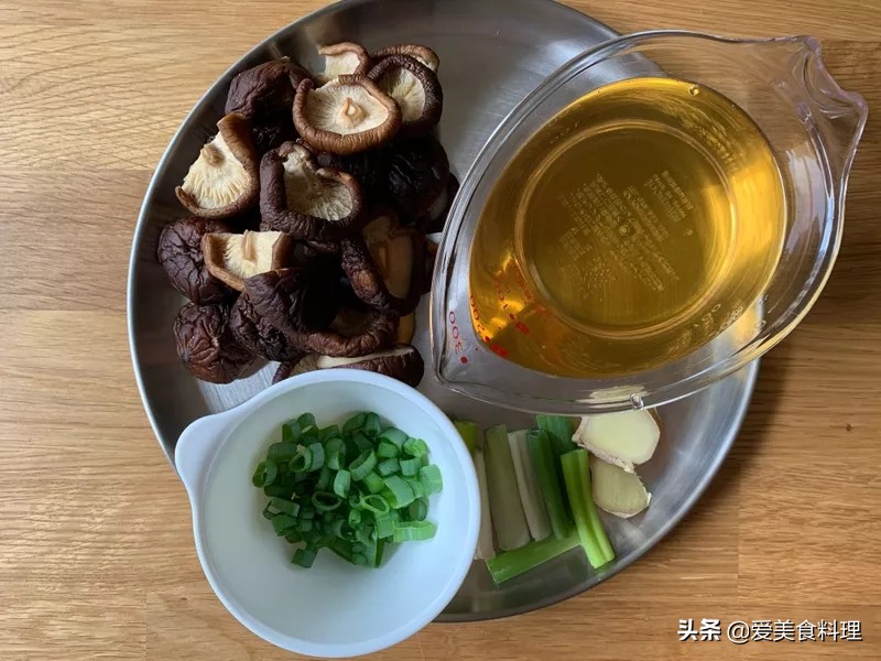 红烧香菇炒鸡图片,红烧香菇冬瓜鸡块