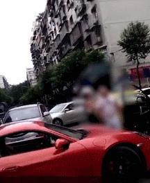 保时捷女车主丈夫免职后续,保时捷女司机丈夫派出所所长