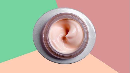 如何遮盖皱纹和减少细纹,如何改善细纹和皮肤松弛的问题