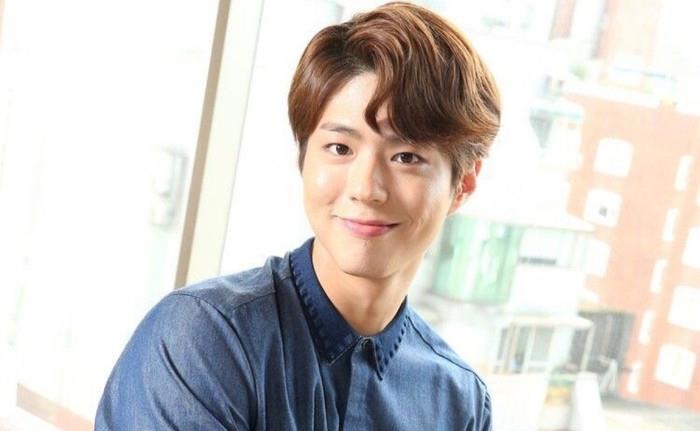 朴宝剑报名海军军乐兵，瞒着所属社进行了钢琴测试，或于8月入伍