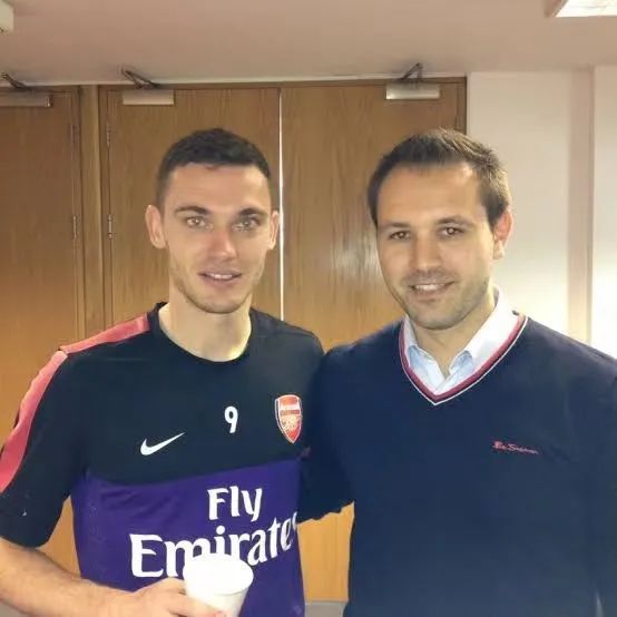 鏃ユ湰瓒崇悆宕涜捣闈犺皝,鏃ユ湰瓒崇悆鐨勫礇璧烽潬闈掕