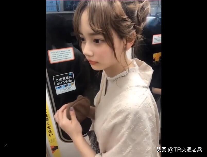 日本轨道交通如此发达，为何进地铁主要靠推？女生说尴尬