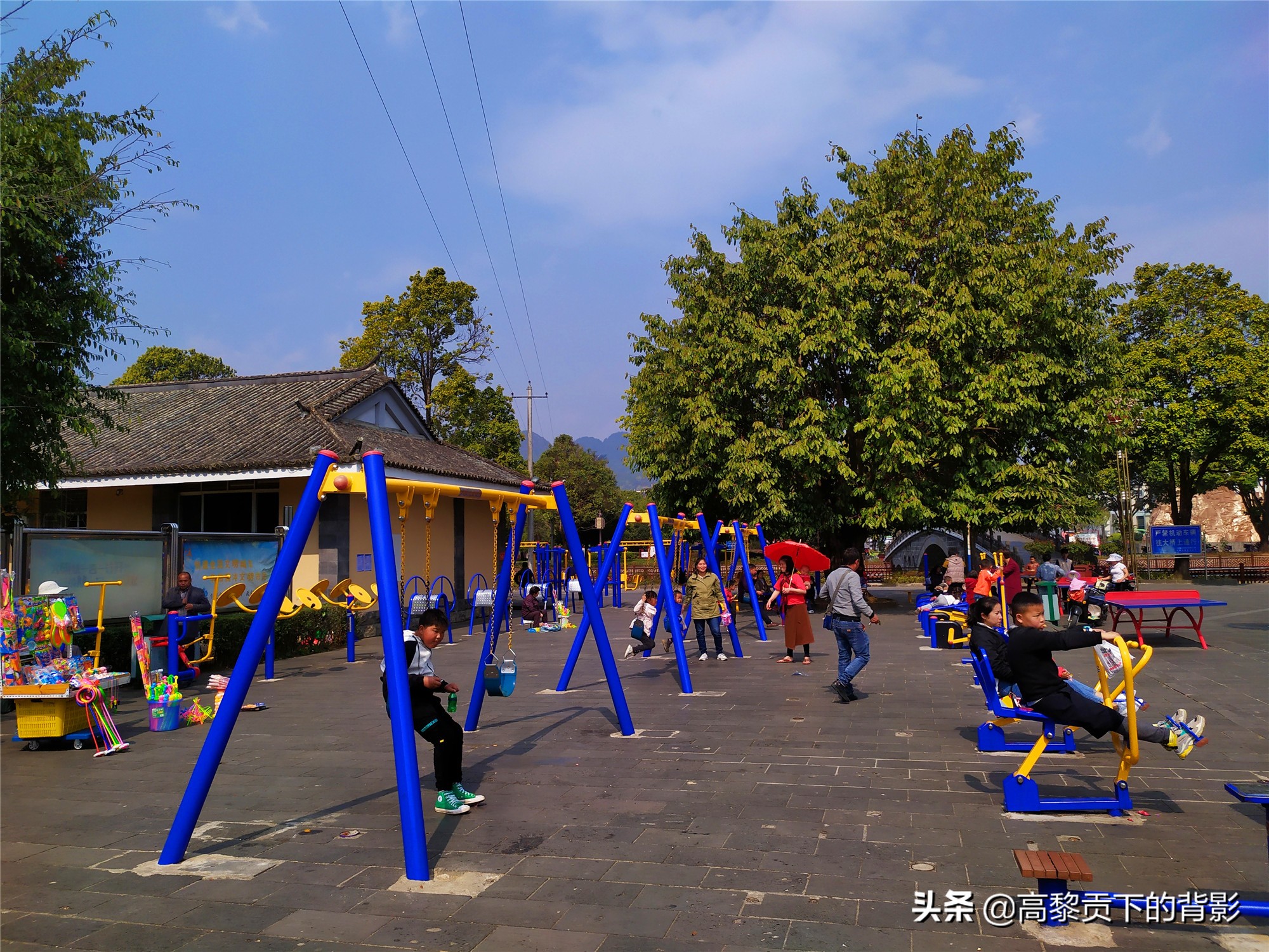 云南腾冲偶遇篮球赛顺便看看腾冲的体育设施如何？