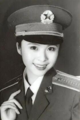 杨若兮：演艺之路坎坷，离开刘威后找到真爱