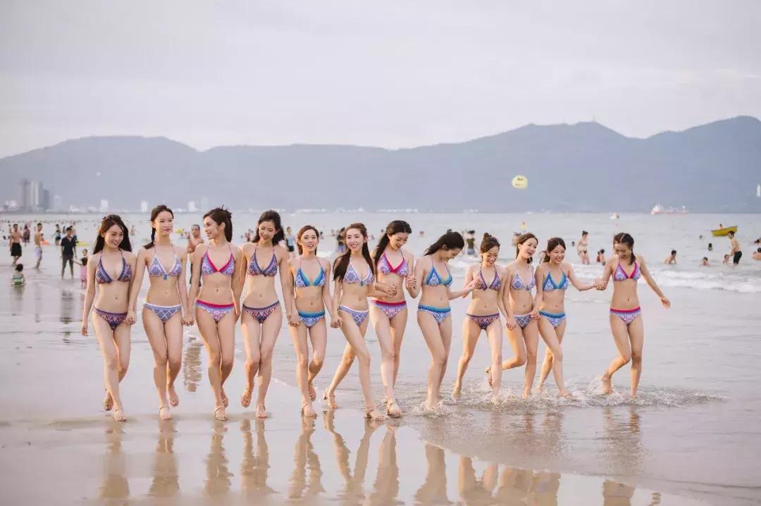 “澳门小姐竞选”十年后华丽回归,今年的澳门小姐是她