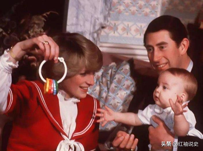 查尔斯送给凯特的珠宝,查尔斯与戴安娜的罕见甜蜜同框