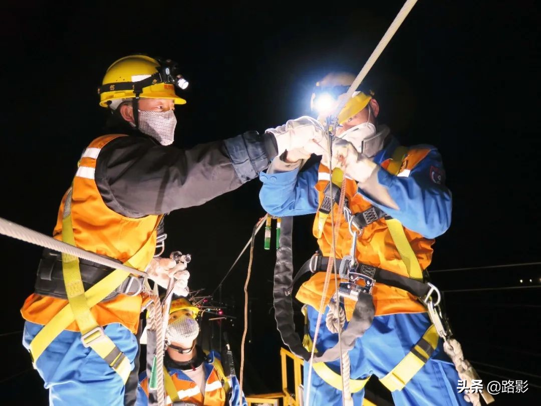 战疫情保春运铁路警察在行动,抗击疫情守护平安摄影征稿