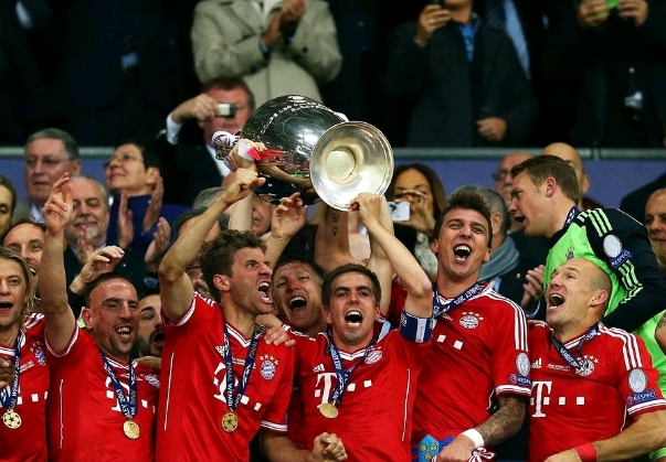 回顾2003欧冠决赛,回顾2013欧冠决赛十年最精彩一战