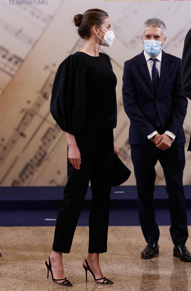 梅根凯特穿搭,梅根凯特穿碎花裙