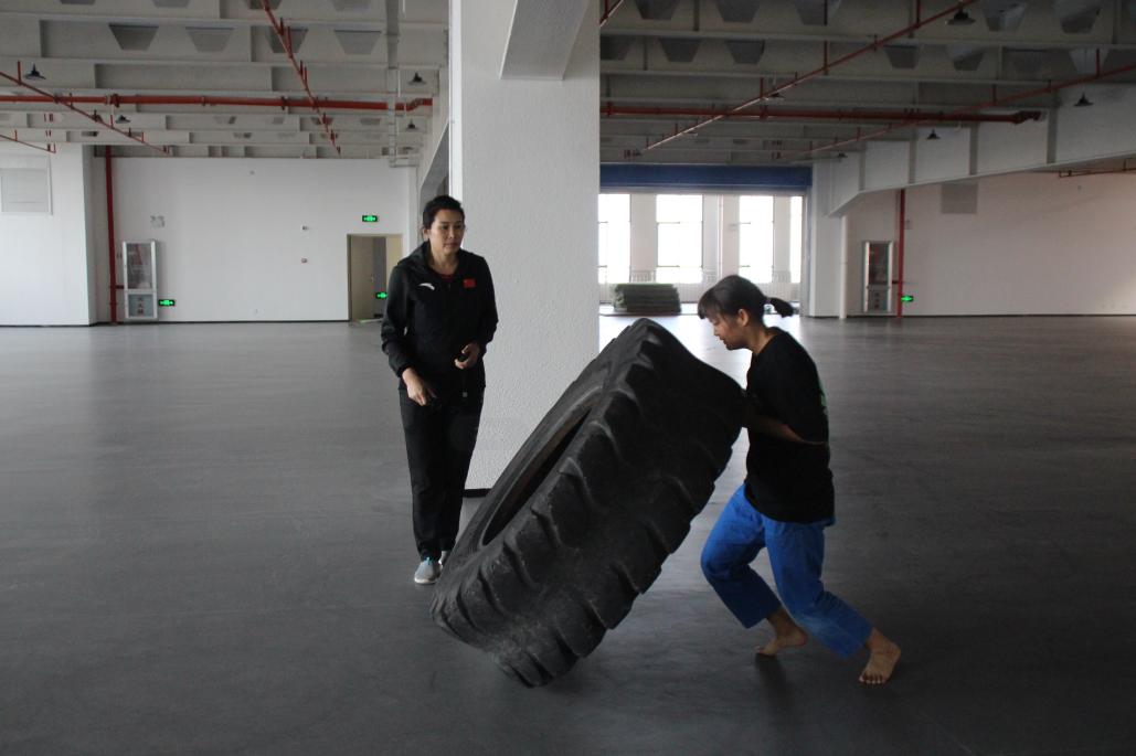 玉溪女健身教练,玉溪体育运动学校女子篮球队教练