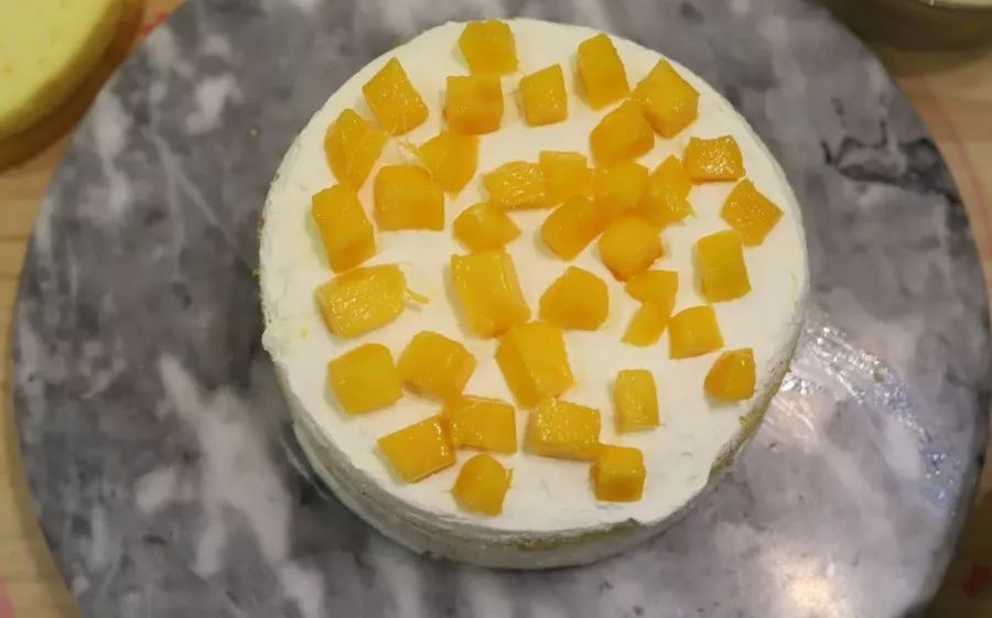 奶油鲜花蛋糕图片,鲜花奶油生日蛋糕